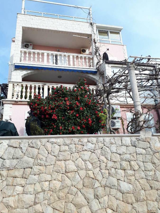 Apartment "Kamelia"קאבטאט מראה חיצוני תמונה
