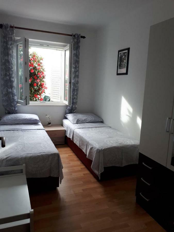 Apartment "Kamelia"קאבטאט מראה חיצוני תמונה